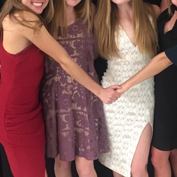 Purple lace dress - Picture 6 of 8